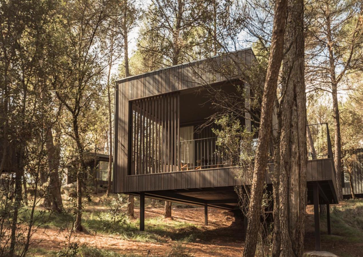 מנרסה Les Cabanes De L'Oller Del Mas מראה חיצוני תמונה